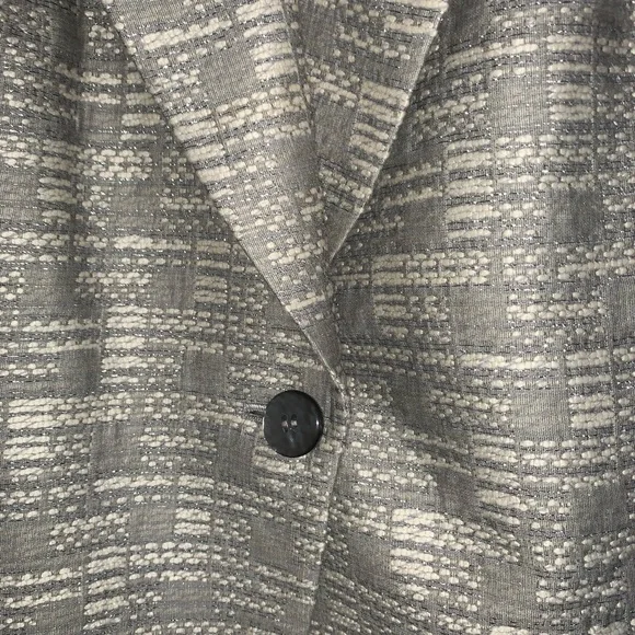 Plus Size Evening Jacket - Picture 3 of 9